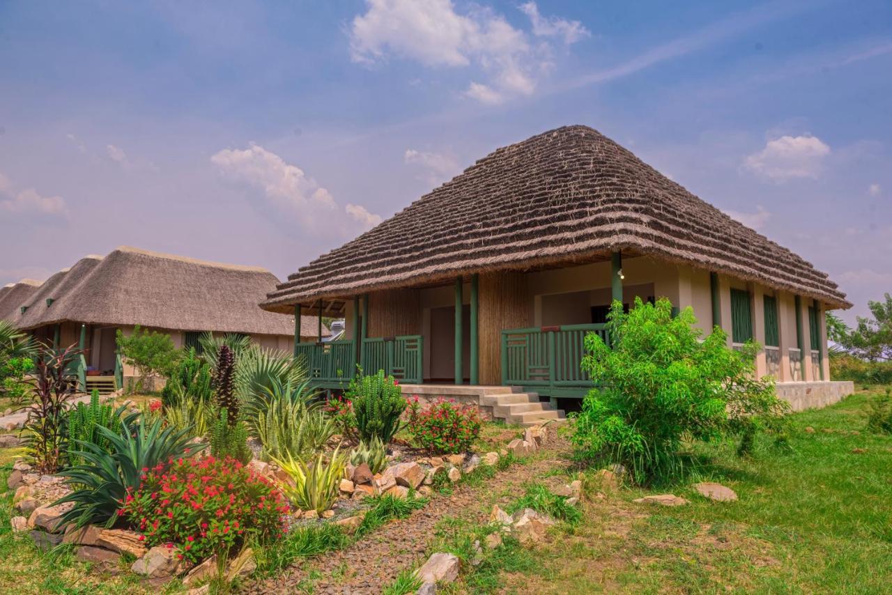 Tilenga Safari Lodge Arua المظهر الخارجي الصورة