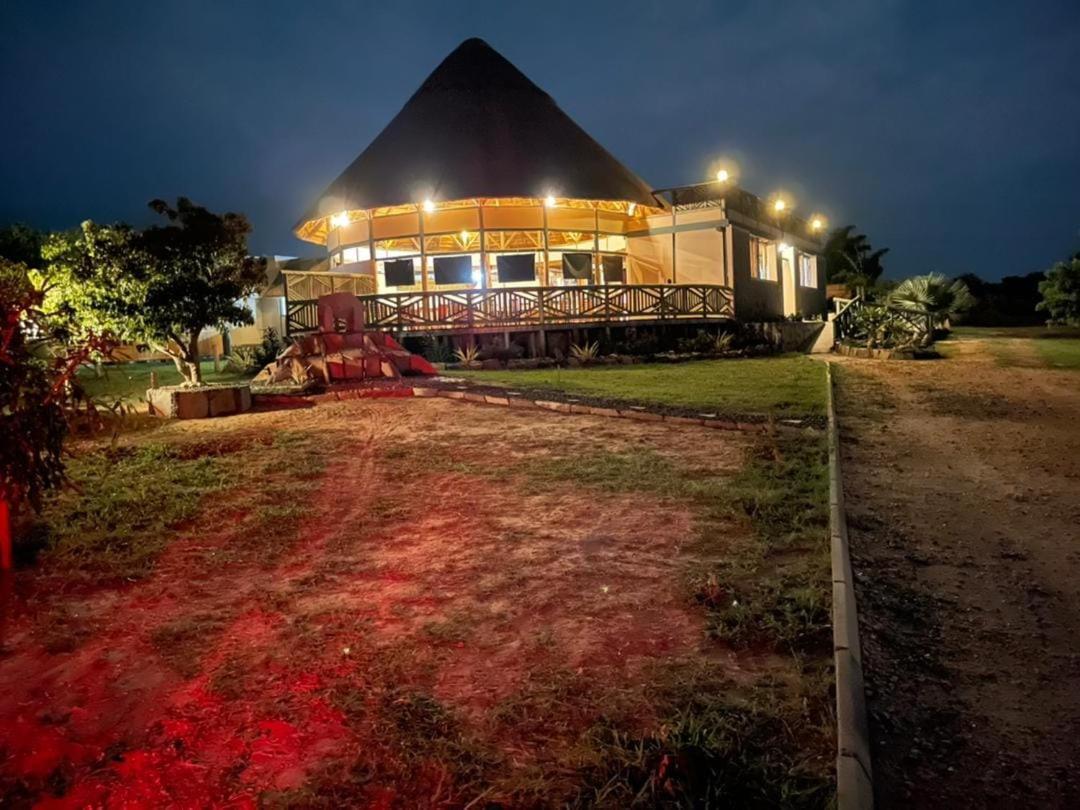 Tilenga Safari Lodge Arua المظهر الخارجي الصورة